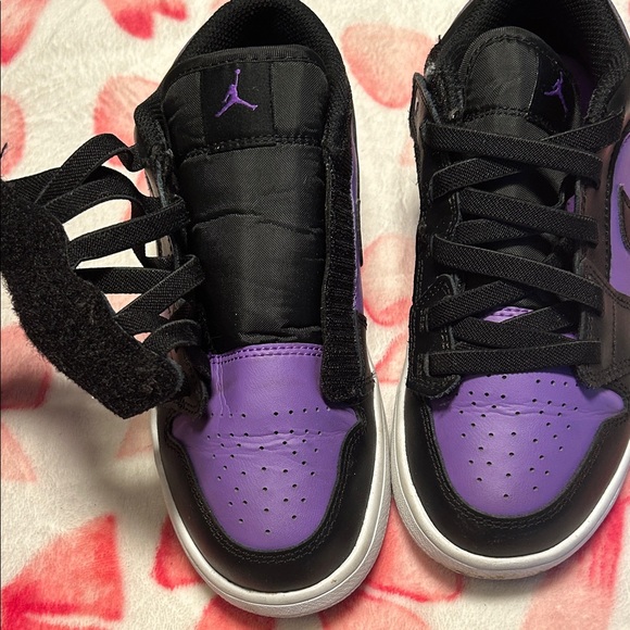 Jordan Kids Sneakers Black Purple - Picture 2 of 7